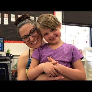 Meet your Posher, Caitlin